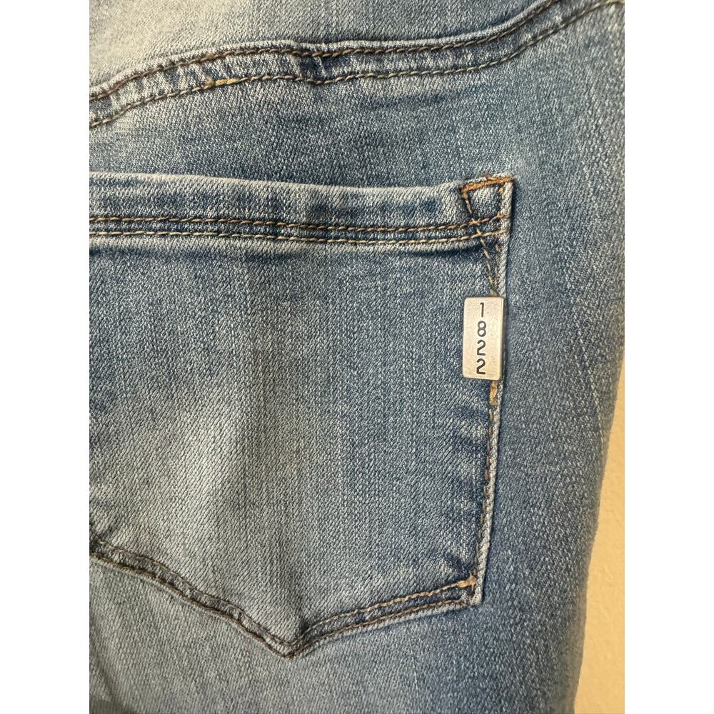 1822 Denim Taylor Jeans Size 4 Light Wash Cuffed Distressed High Rise - Picture 5 of 12